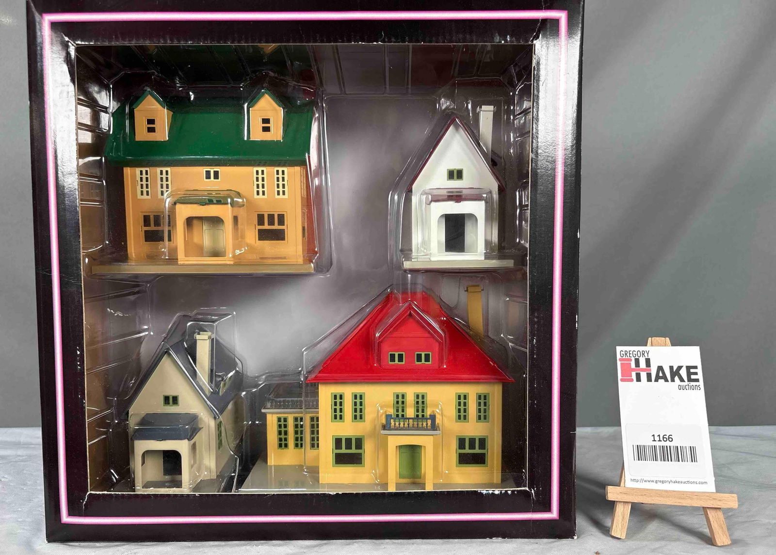 MTH Tinplate Traditions Lionel #192 Villa Set (1 of 2)