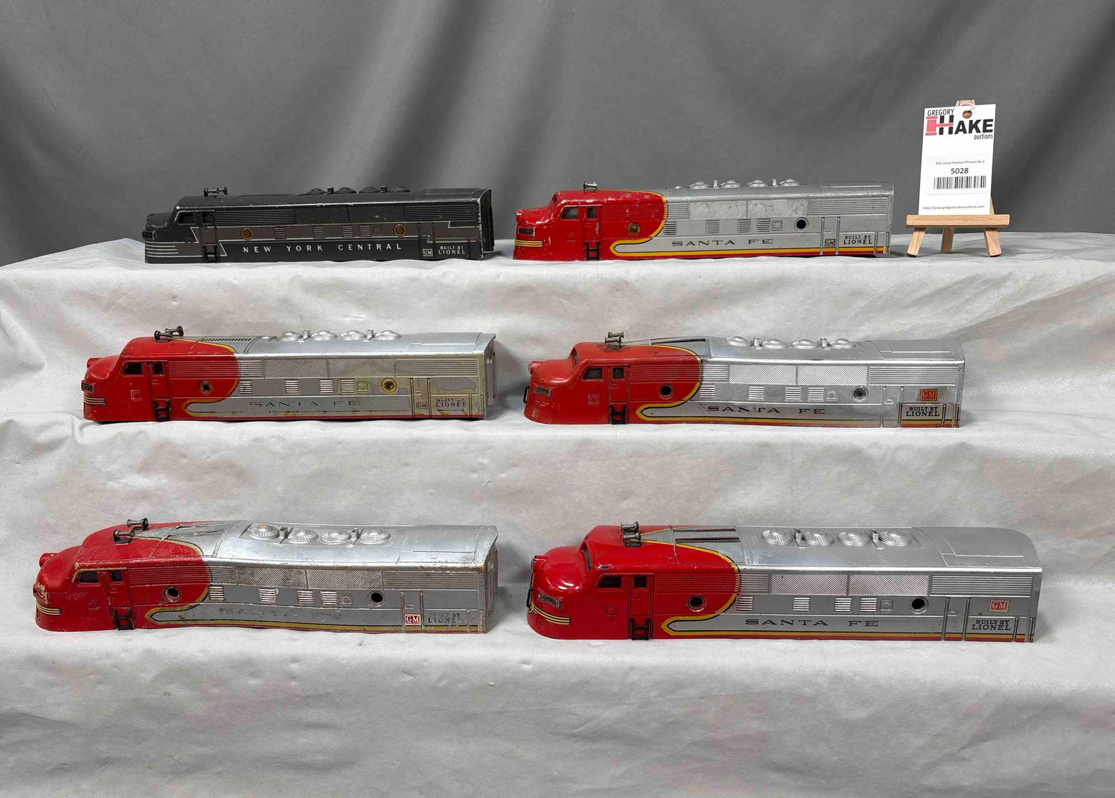 Six Lionel Postwar F3 Shells (1 of 6)