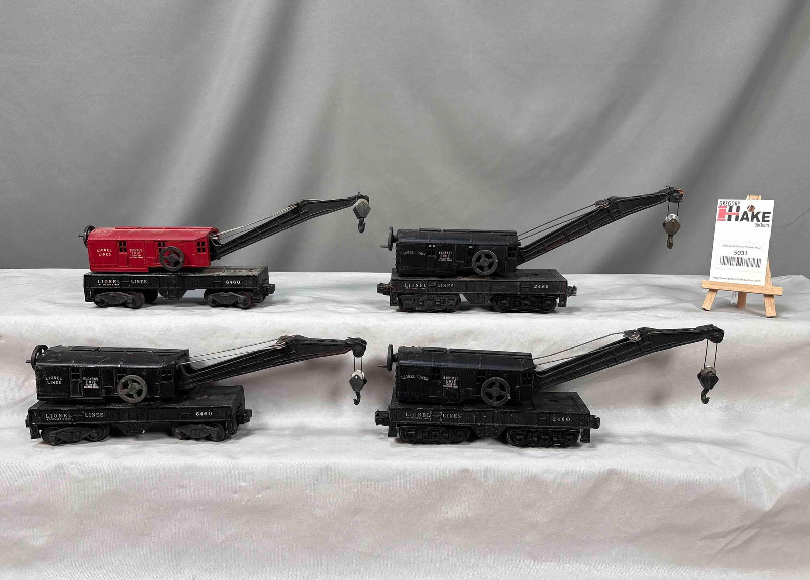 Two Lionel 2460 and Two 6460 Operating Cranes (1 of 6)