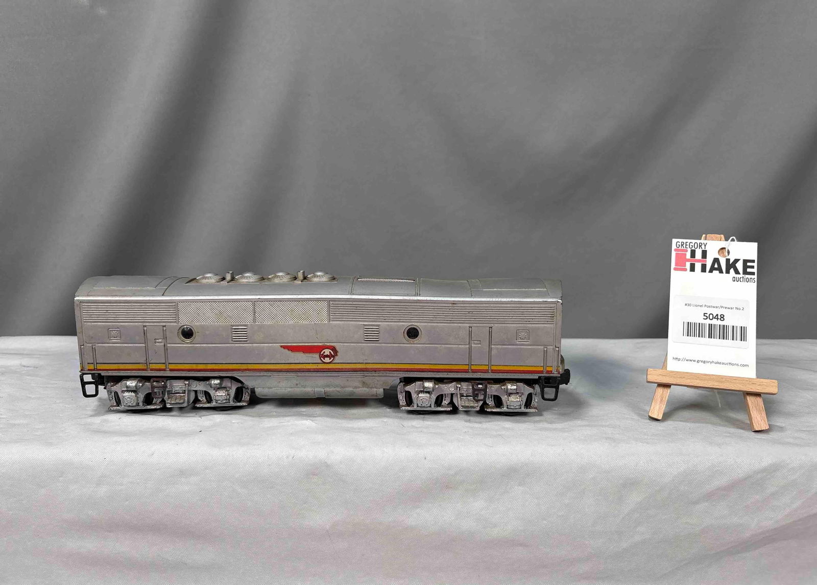 Lionel Postwar Santa Fe 2343 C Screen Top B Unit Locomotive (1 of 6)