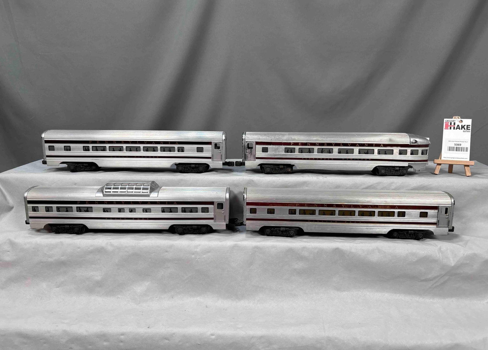Lionel Postwar Congressional Passenger Cars 2541, -42, -43 & -44: Lionel Postwar Congressional Passenger Cars 2541, -42, -43 & -44, C7. Size 17x12x4
