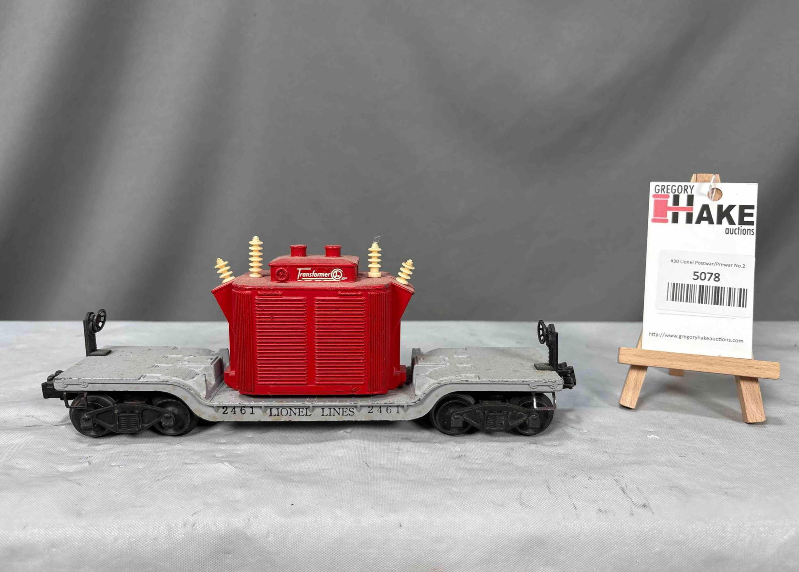 Lionel Postwar 2461 Red Transformer Car (1 of 6)