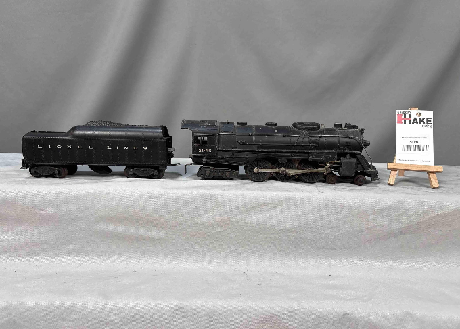Lionel Postwar 2046 Hudson Steam Locomotive w/ Tender (1 of 6)