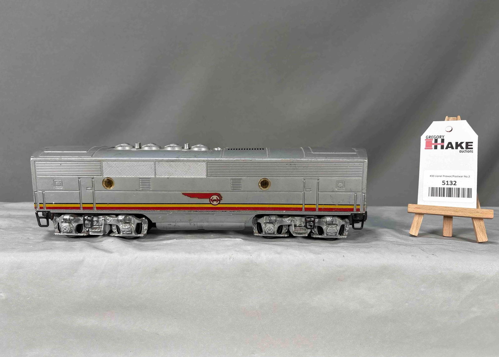 Lionel Postwar 2343 C Santa Fe Dummy B Unit with Louvered Vent (1 of 6)