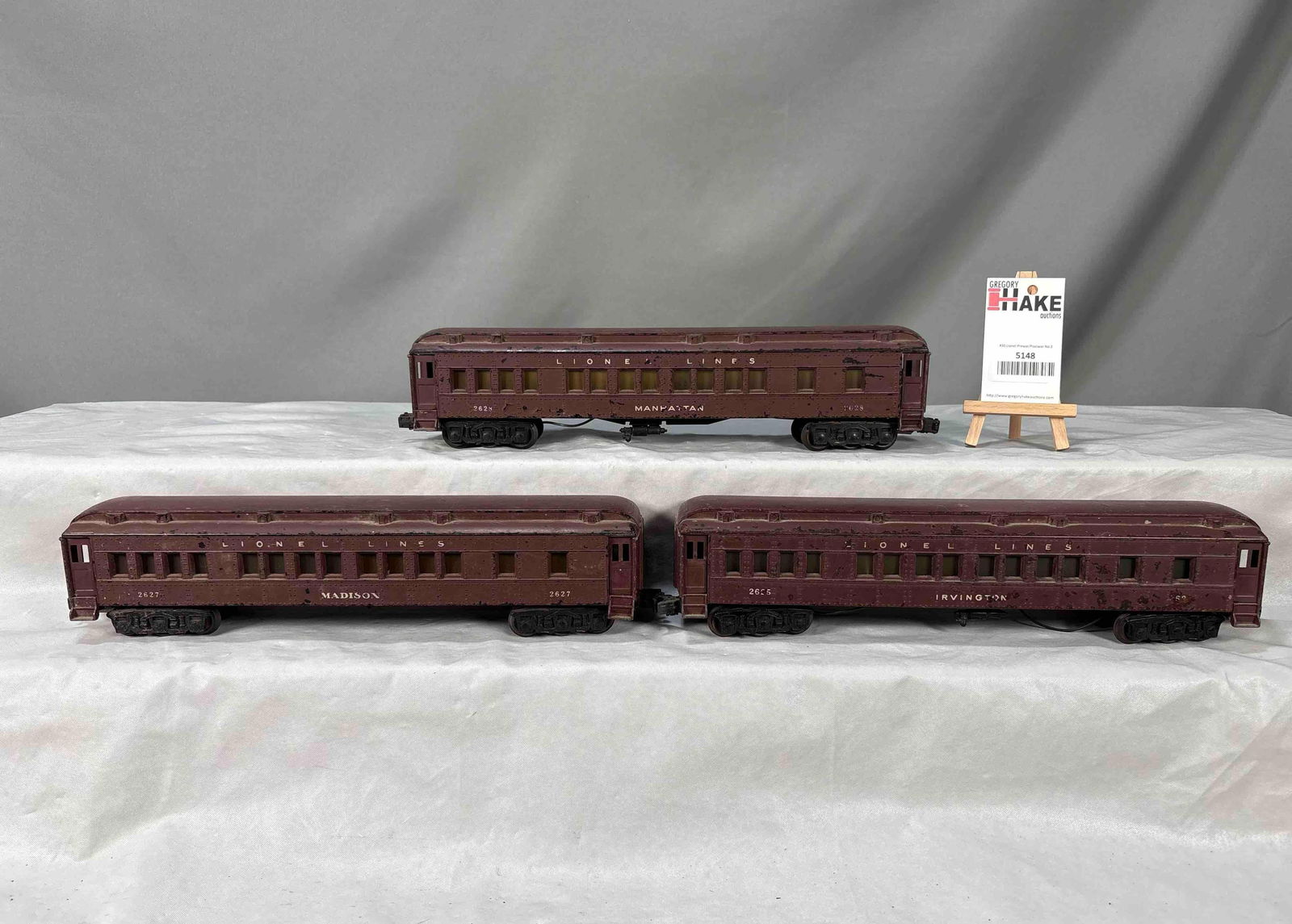 3 Lionel Postwar Madison Cars (1 of 6)