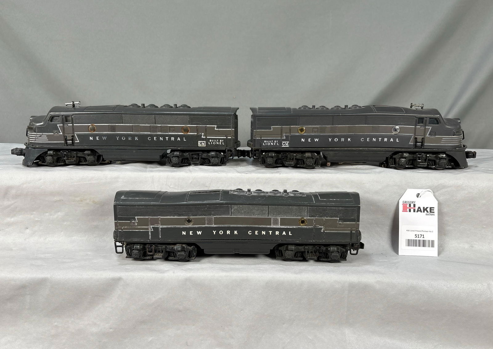 Lionel Postwar 2344 New York Central F3 ABA Diesel Locomotives (1 of 6)