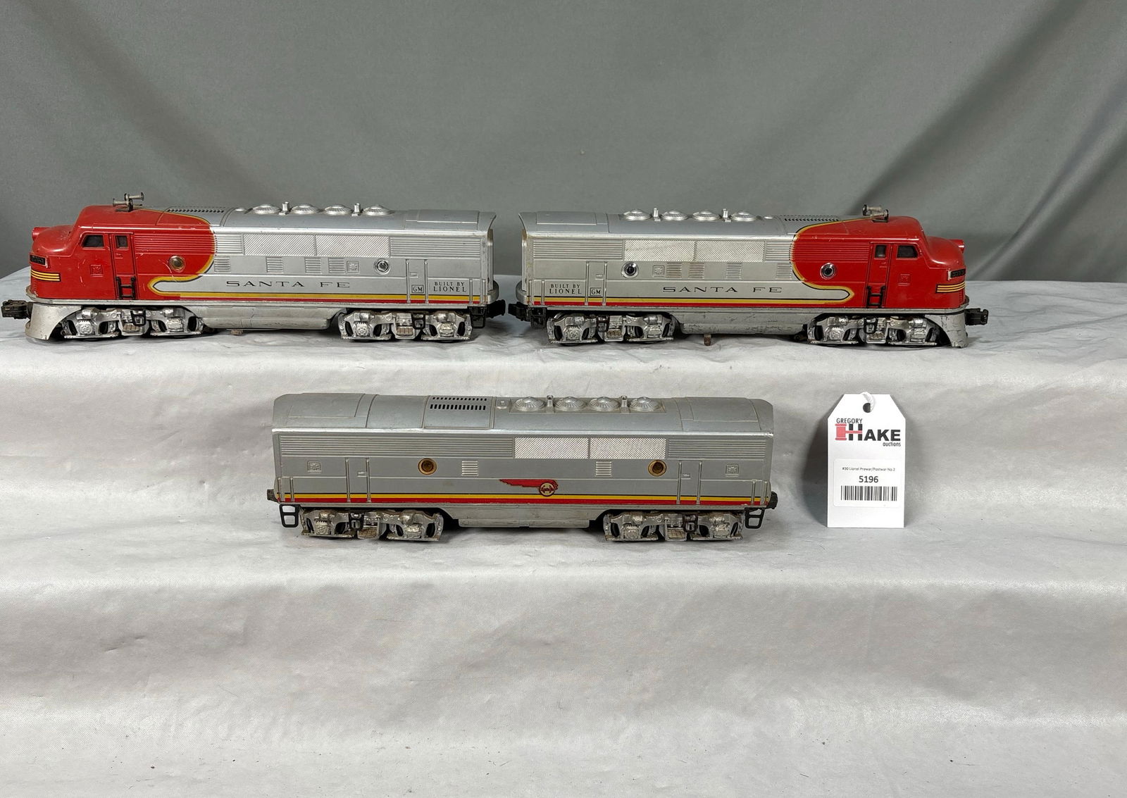Lionel Postwar 2353 Santa Fe ABA Diesel F3 Locomotives: Lionel Postwar 2353 Santa Fe� ABA Diesel F3 Locomotives. Locomotives have some after-market port holes and one is missing from the B unit. Otherwise lower C7. Size 14x9x4