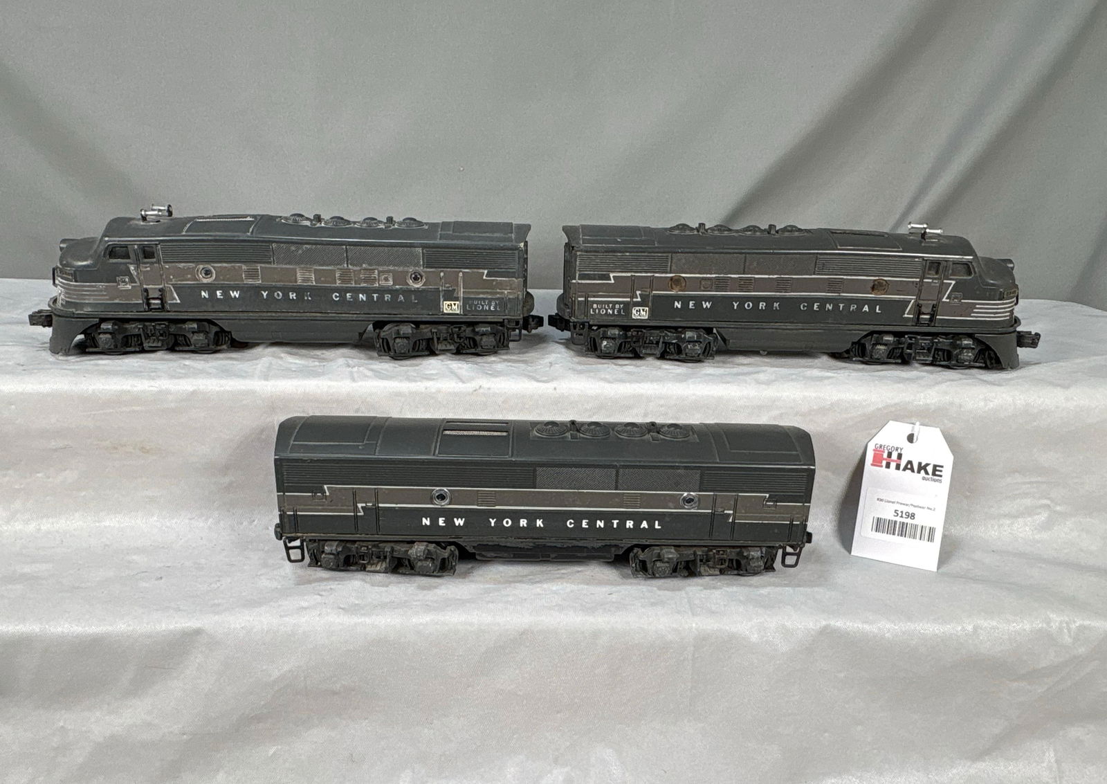 Lionel Postwar 2344 New York Central F3 ABA Diesel Locomotives (1 of 6)
