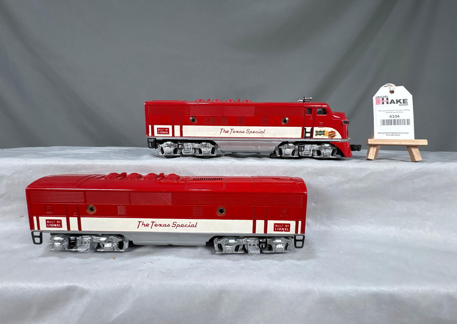 Lionel Postwar 2245 MKT Texas Special F3 A-B Diesel Locomotives: Lionel Postwar 2245 MKT Texas Special F3 A-B Diesel Locomotives. Great paint but has some rubs on the high spots and is missing 1 porthole on the B unit. Otherwise, C7/8.