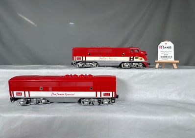 Lionel Postwar 2245 MKT Texas Special F3 A-B Diesel Locomotives