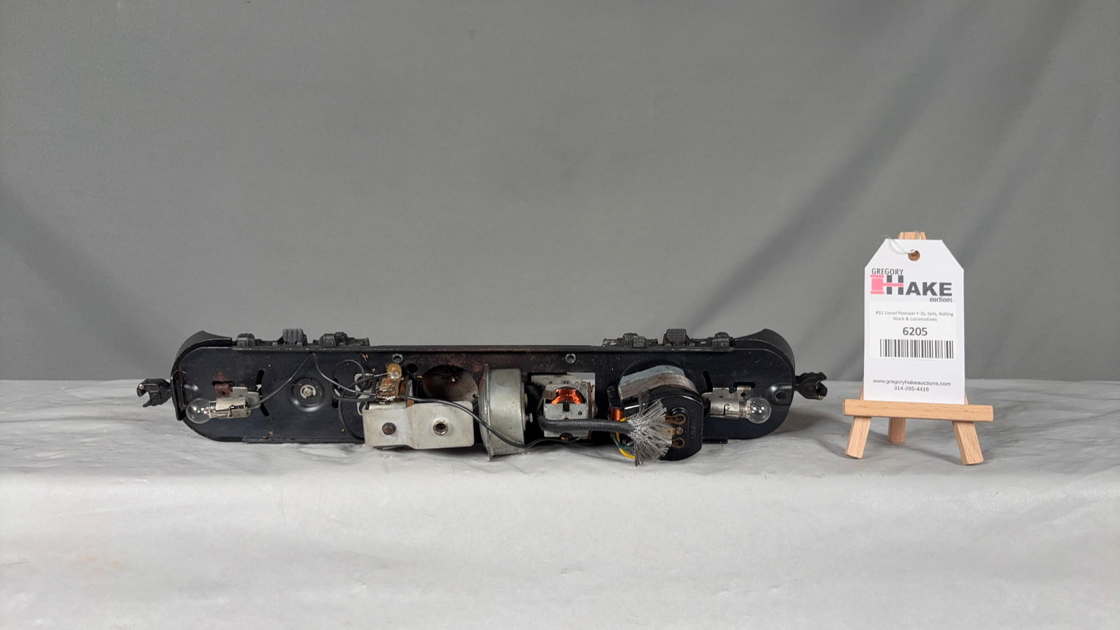 Lionel Postwar 2350 New Haven Frame & Assembly (1 of 6)