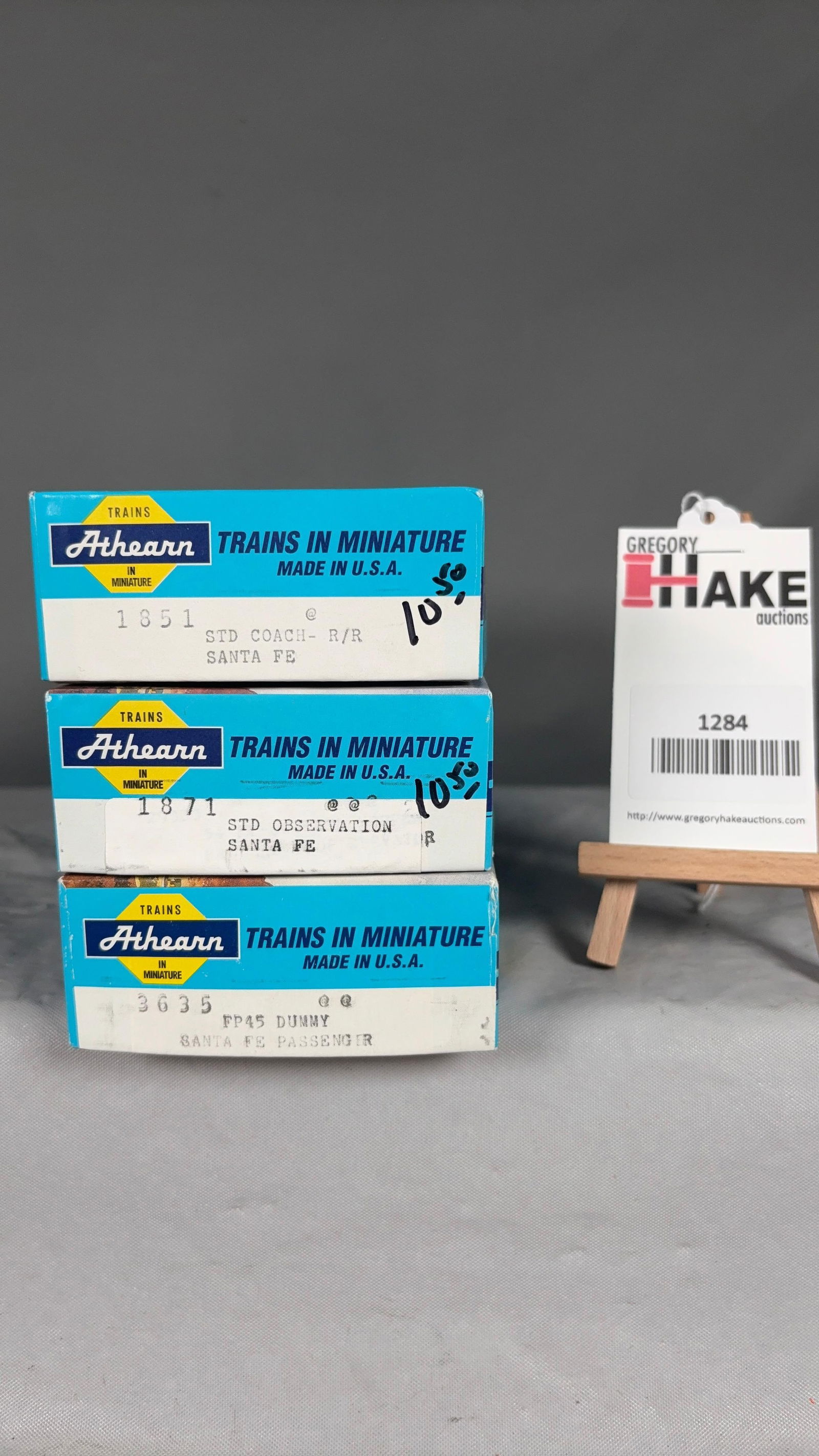 Lot of 3 Athearn HO - 2 Passenger and 1 Santa Fe FP45 Dummy w/OB (1 of 2)