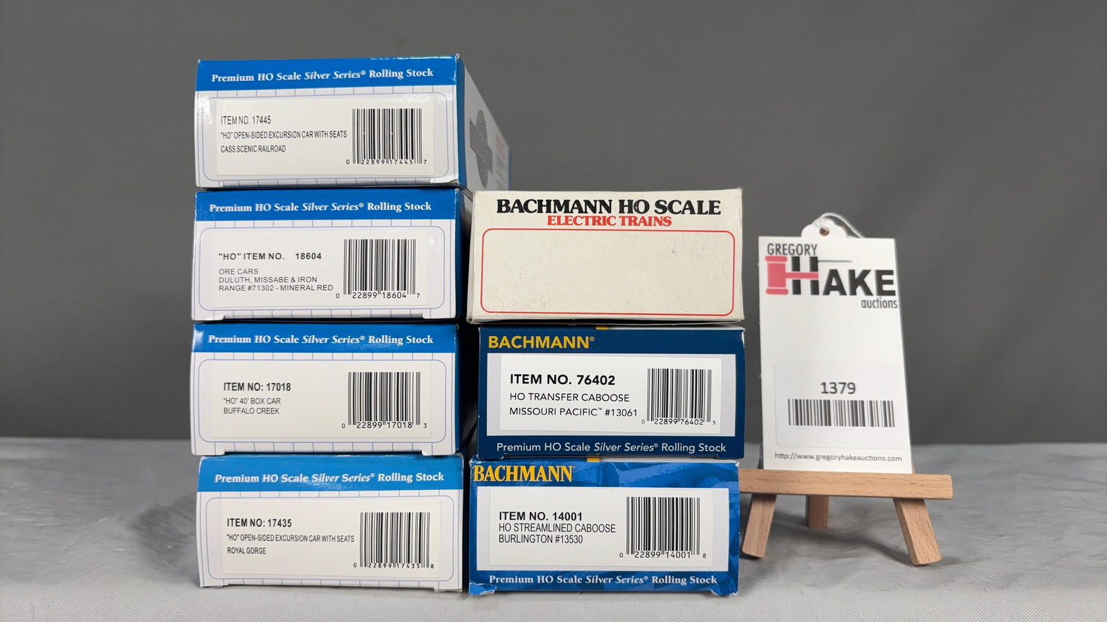 Lot of 7 Bachmann HO Miscellaneous Cars w/OB: Lot of 7 Bachmann HO Miscellaneous Cars w/OB, C7/8. Size 8x7x7