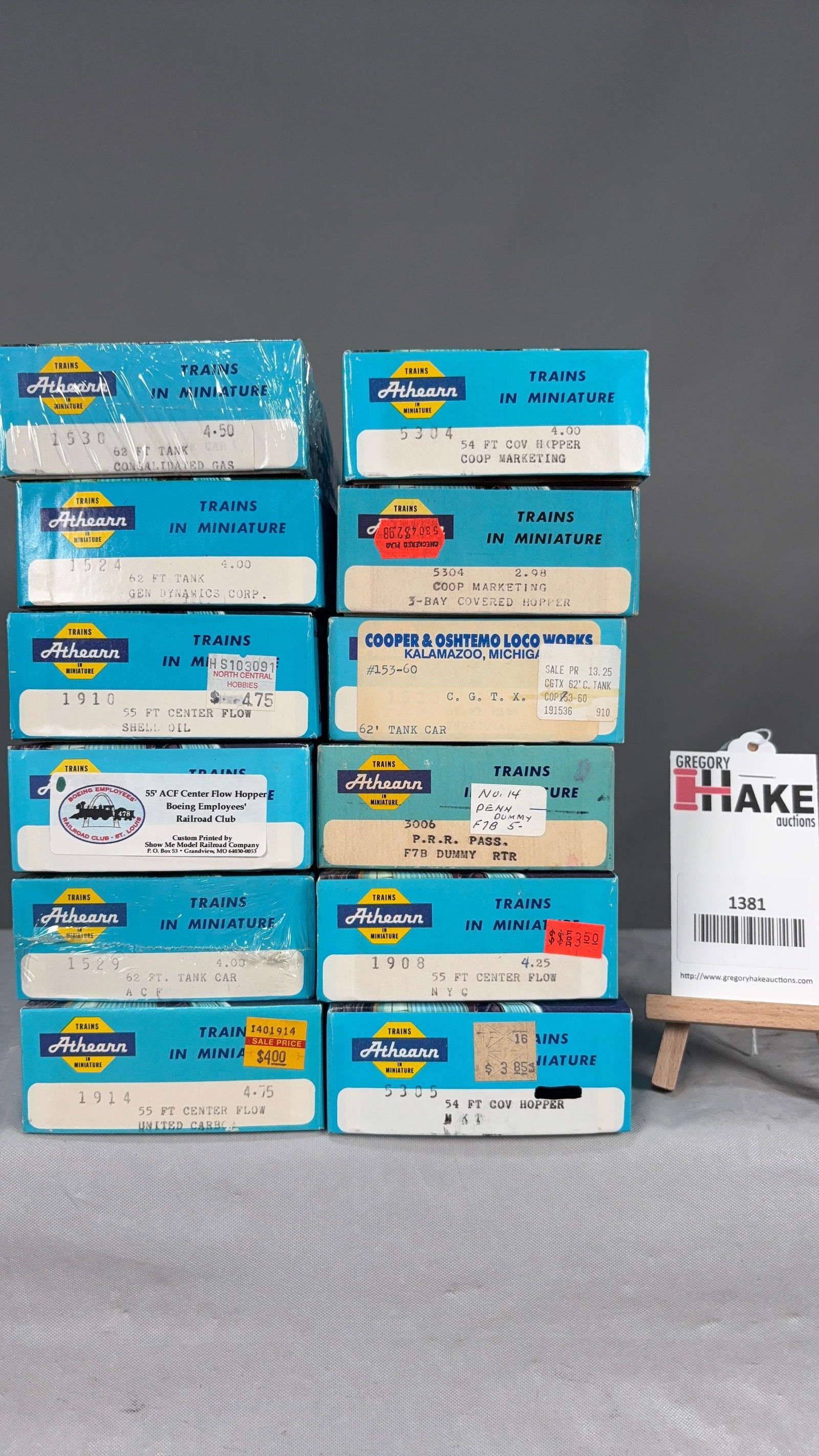 Lot of 12 Athearn HO Miscellaneous Freight Cars w/OB (1 of 2)