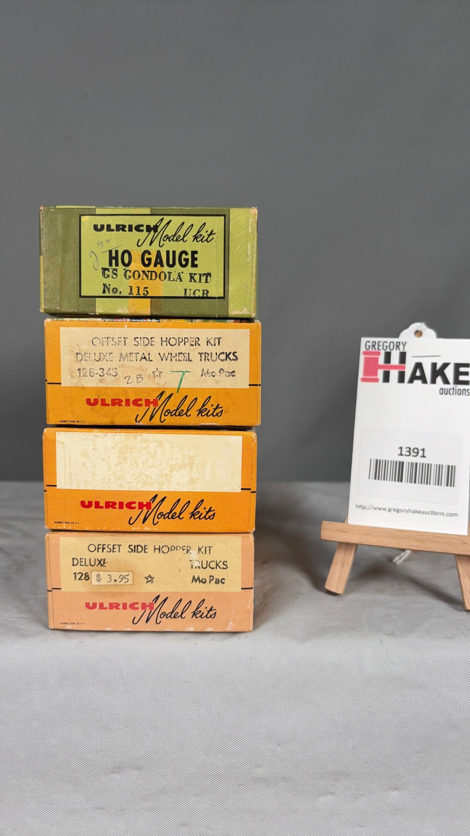 Lot of 4 Ulrich HO Freight Cars w/OB (1 of 2)