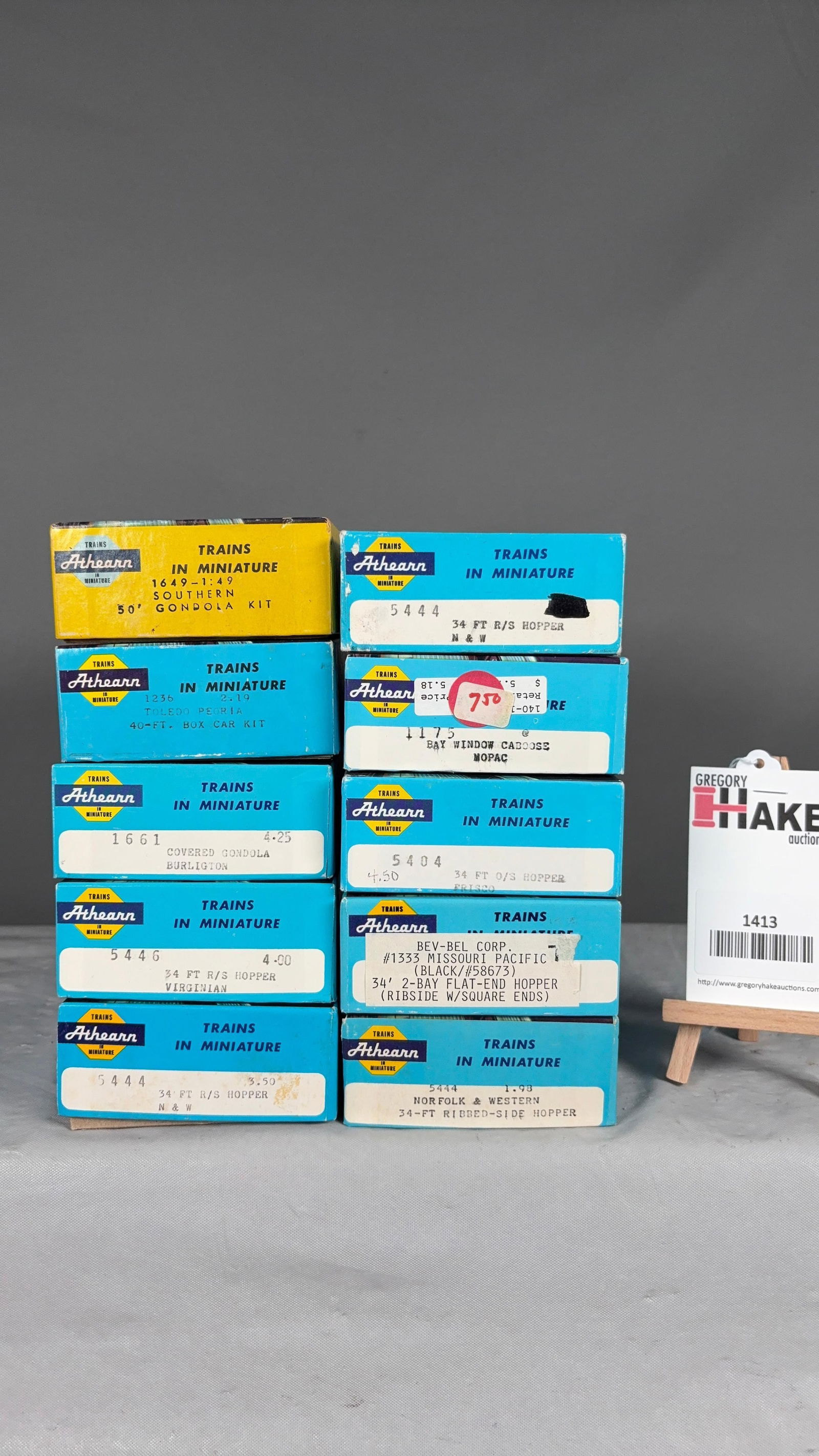 Athearn Lot of 10 HO Freight Cars w/OB - 2