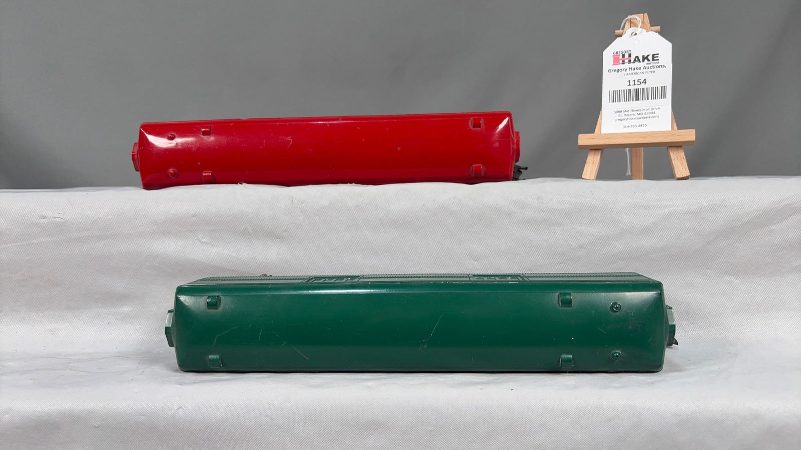 American Flyer Postwar Green 651 and Red 718 REA Cars - 3
