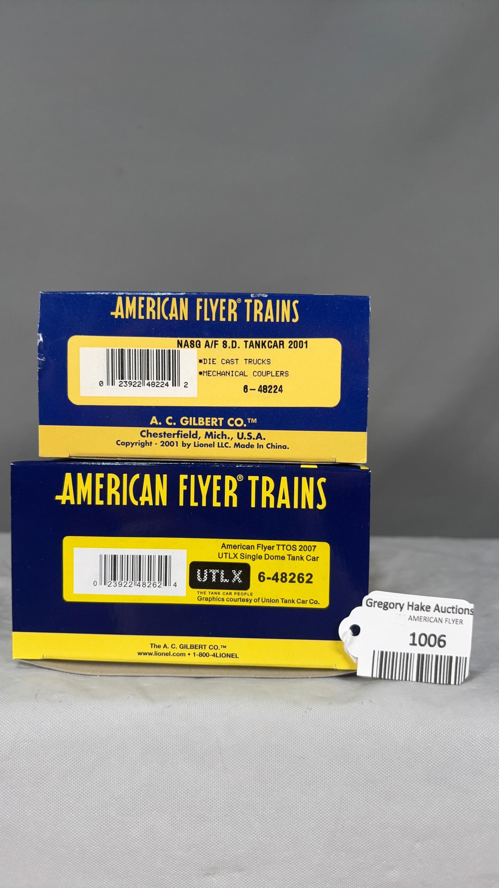 Lot of 2 American Flyer Freight Cars 6-48224 Tank car & 6-48262 Tank car w/obs - 2