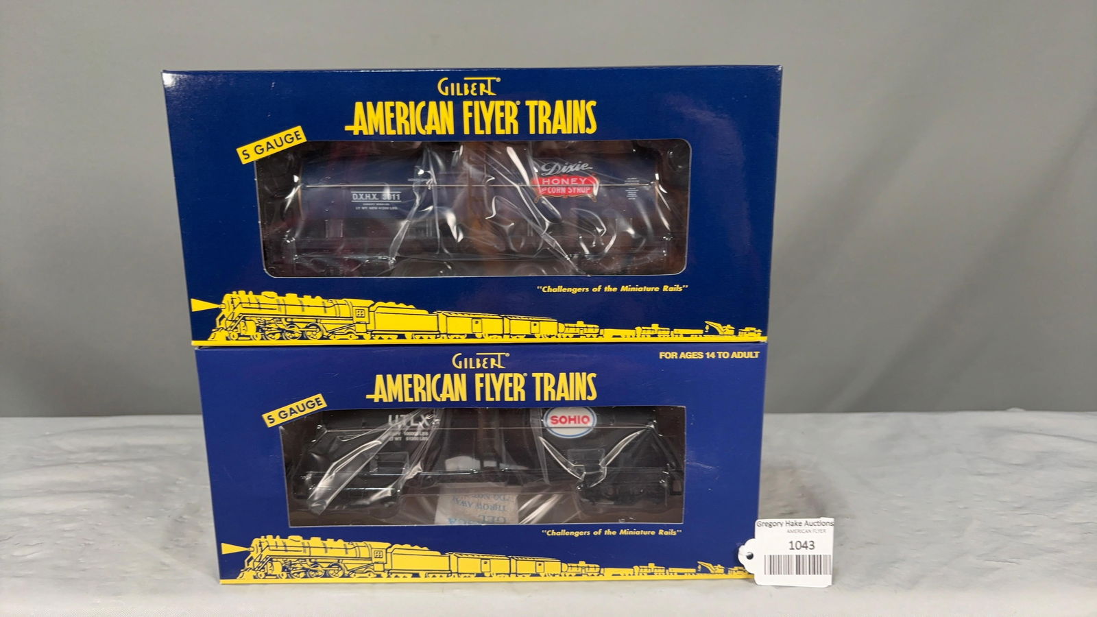 American Flyer Dixie Honey 48294 Tank Car and Sohio Single Dome 41026 Tank Car w/obs: American Flyer 2011 NASG Dixie Honey Single Dome 48294 Tank Car and S Fest�W 2016 Southern California S Gaugers Club 41026 Sohio Single Dome Tank Car w/obs. C9 See photos for