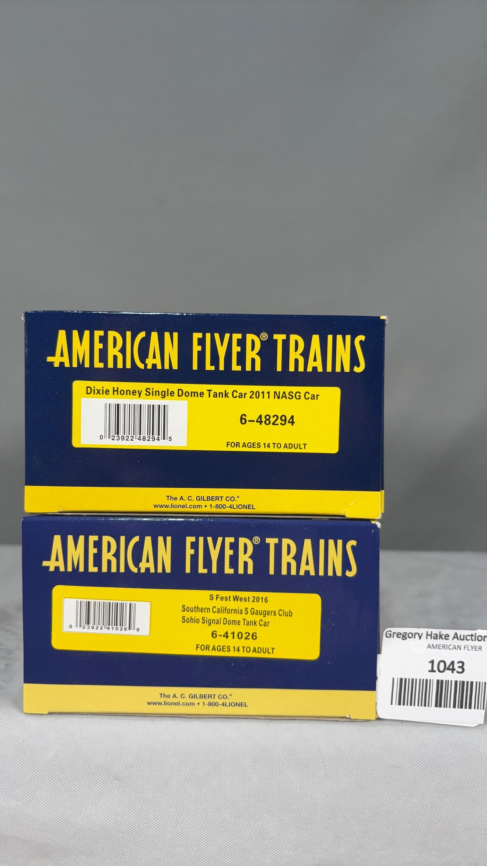 American Flyer Dixie Honey 48294 Tank Car and Sohio Single Dome 41026 Tank Car w/obs - 2