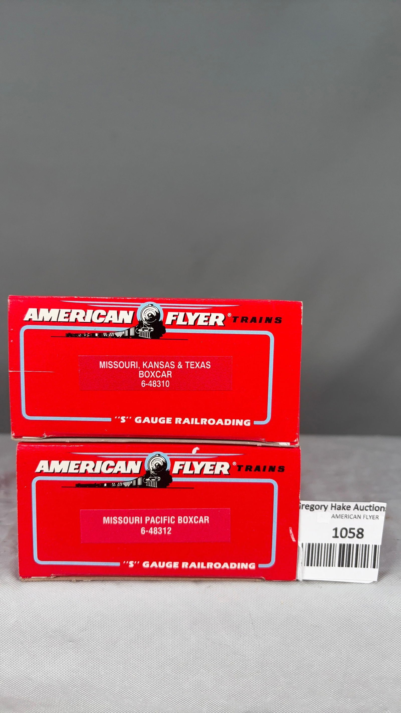 American Flyer Missouri Kansas Texas Boxcar # 48310 and Missouri Pacific Boxcar 48312 w/obs - 2