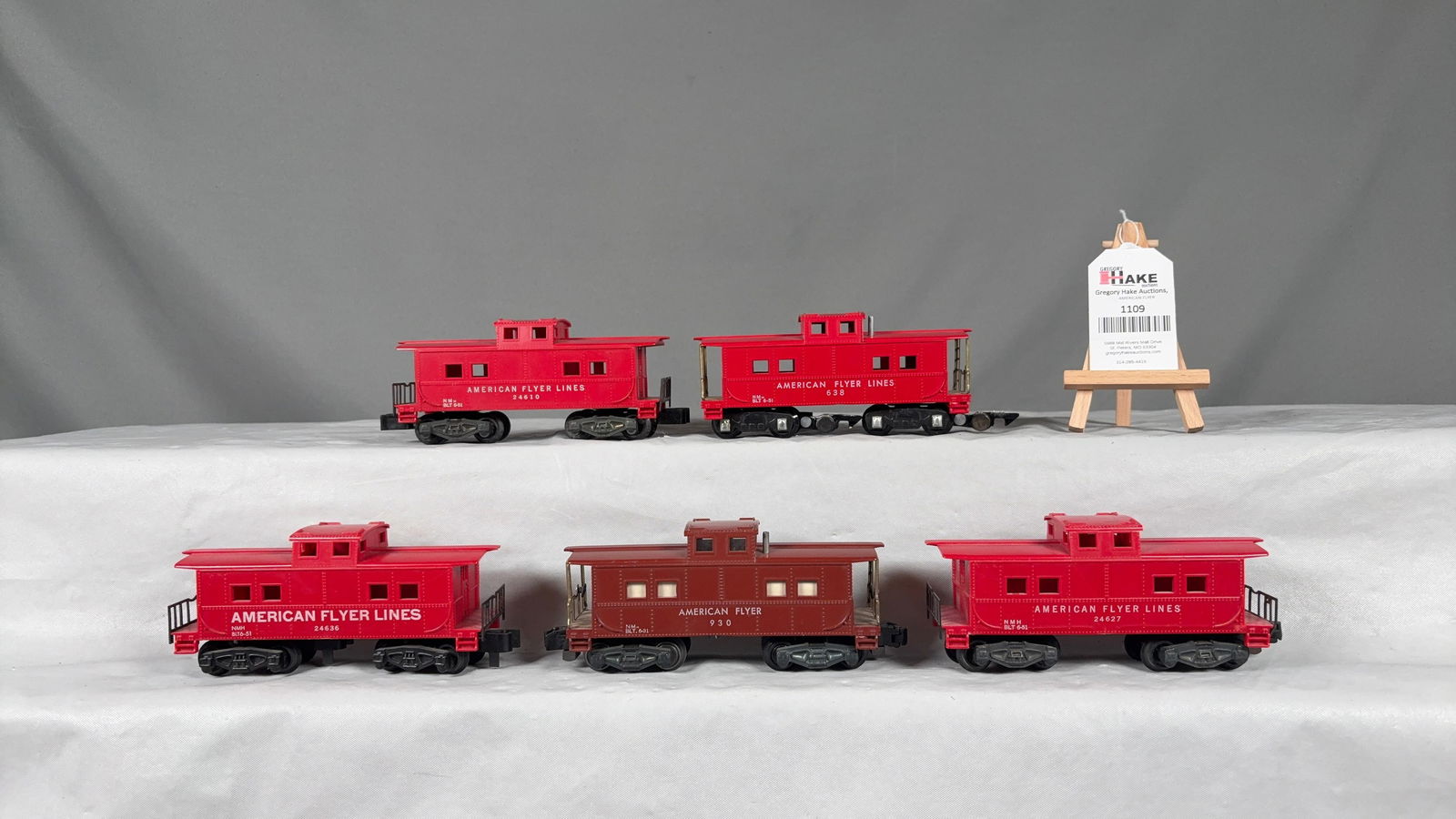 5 American Flyer Postwar Cabooses - 2