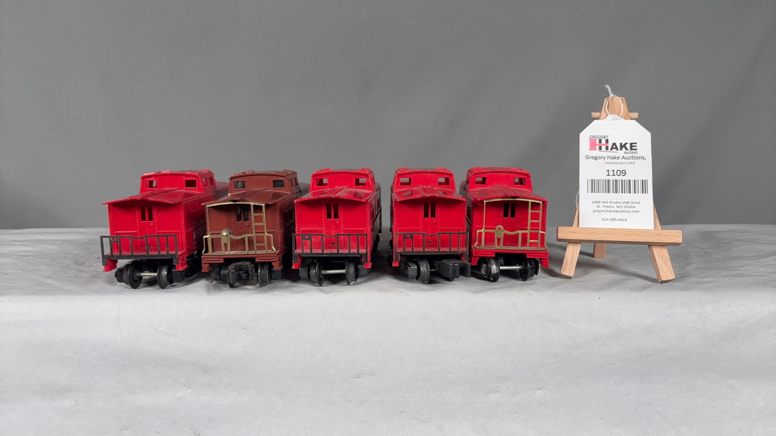 5 American Flyer Postwar Cabooses - 6