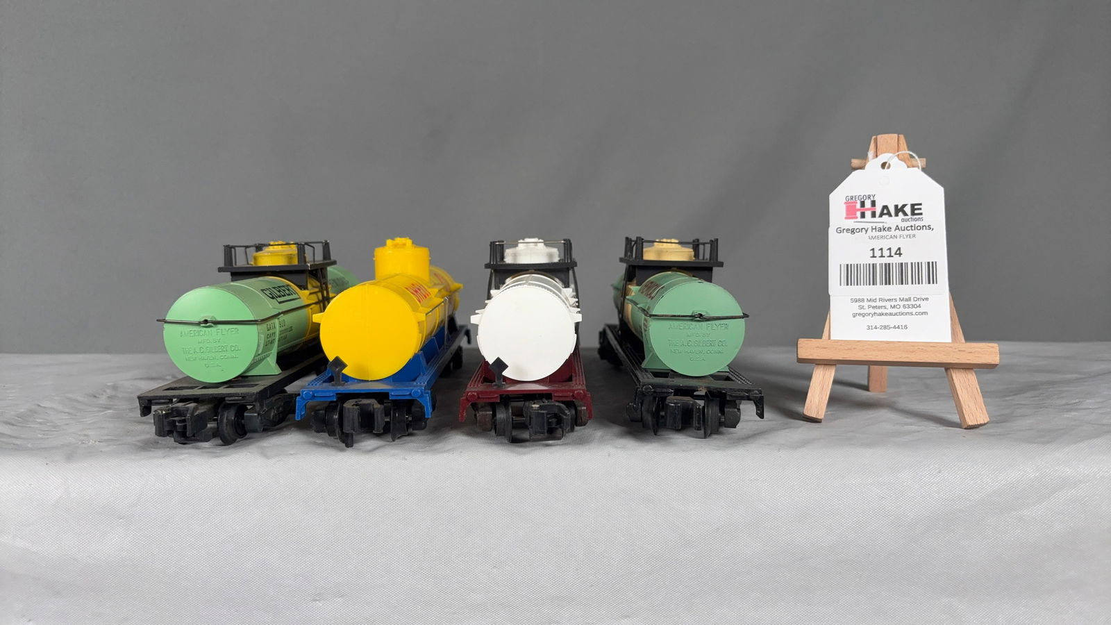 4 American Flyer Tank Cars - 6
