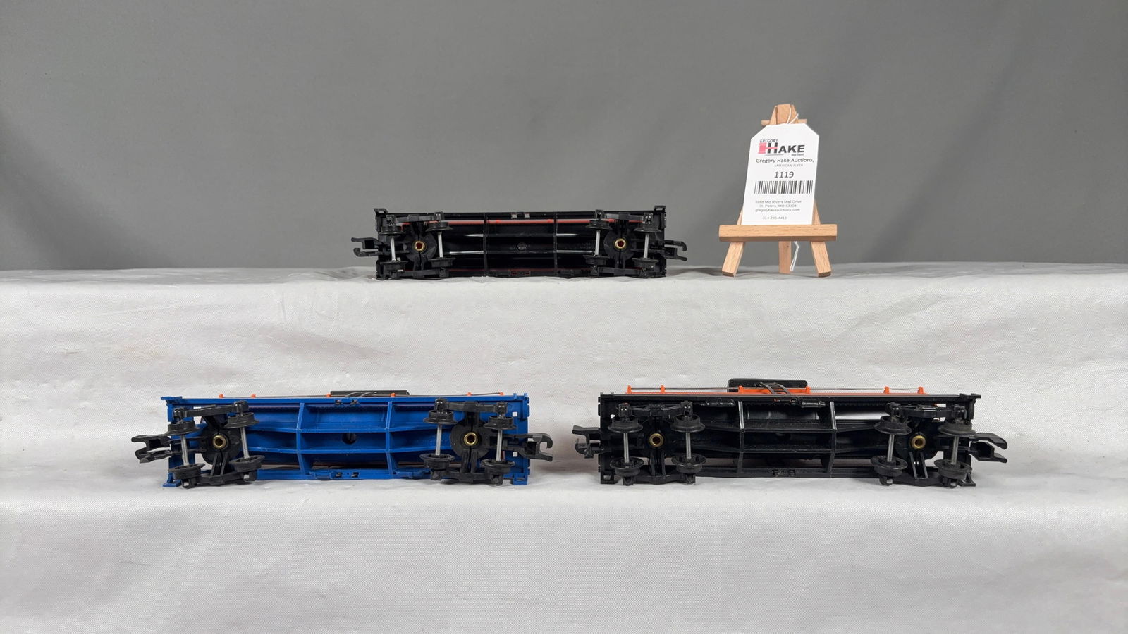 3 American Flyer Postwar 24329 Hooker Tank Cars - 4