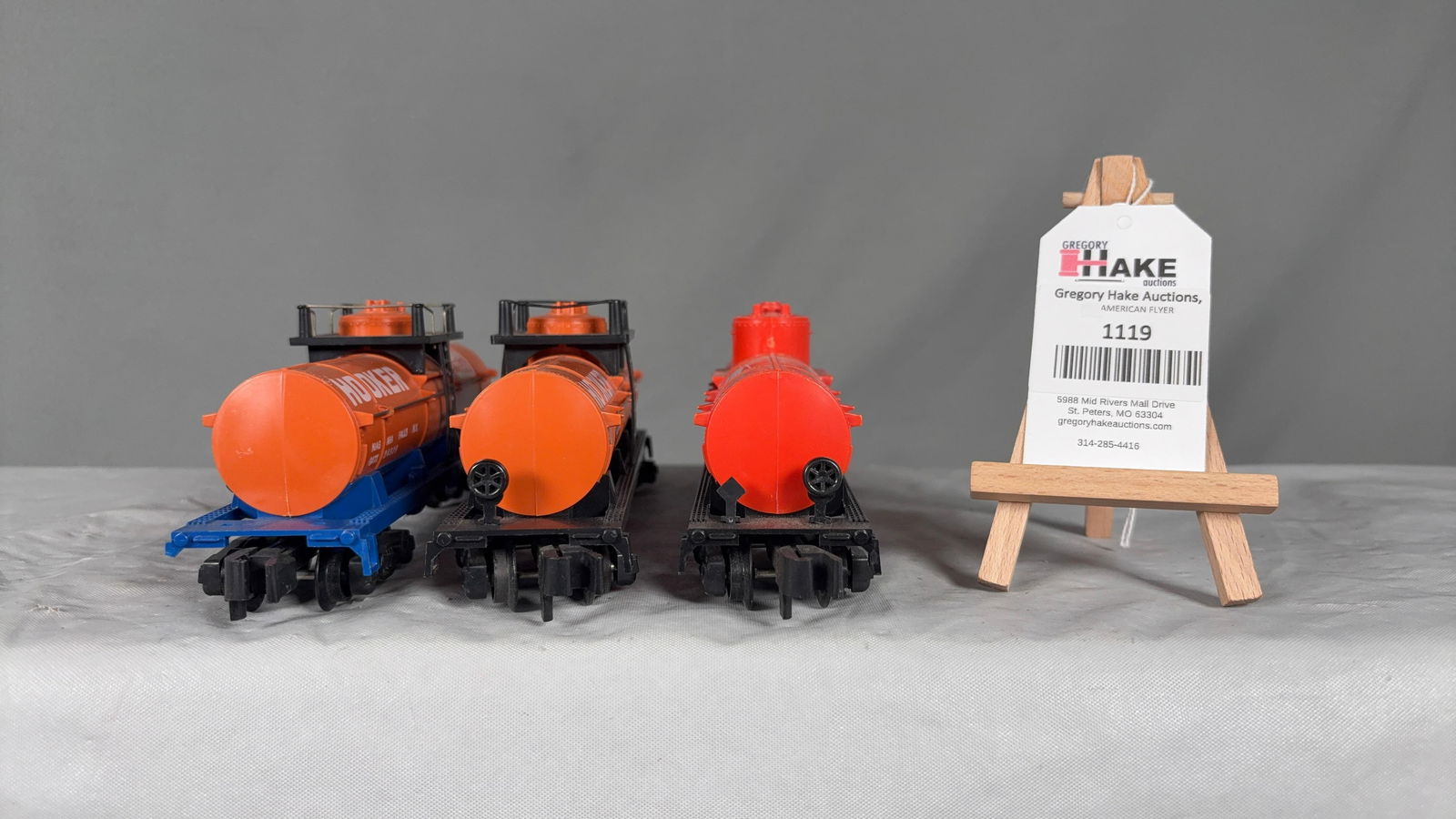 3 American Flyer Postwar 24329 Hooker Tank Cars - 5