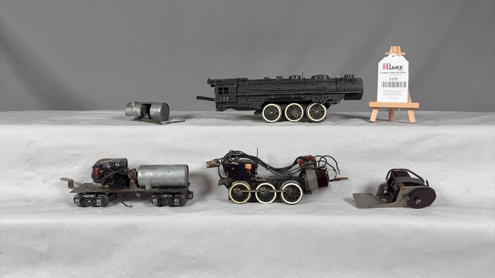 American Flyer Postwar Locomotive & Tender parts (1 of 6)
