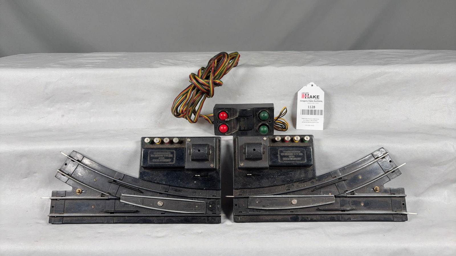 Early 1946 American Flyer 720 Switches with Internal Switch & Special Controller (1 of 2)