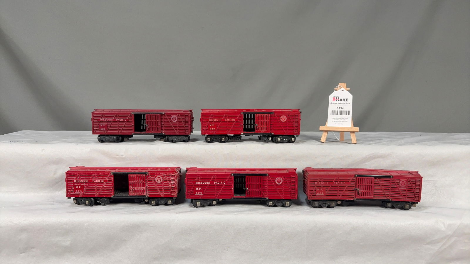 5 American Flyer Postwar Missouri Pacific Stock Cars - 2