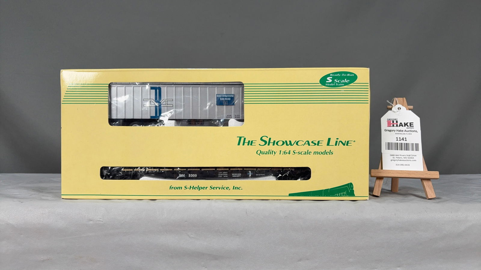 S Scale The Showcase Line #00262-8 TOFC B&M w/ Trailer & OB. - 2