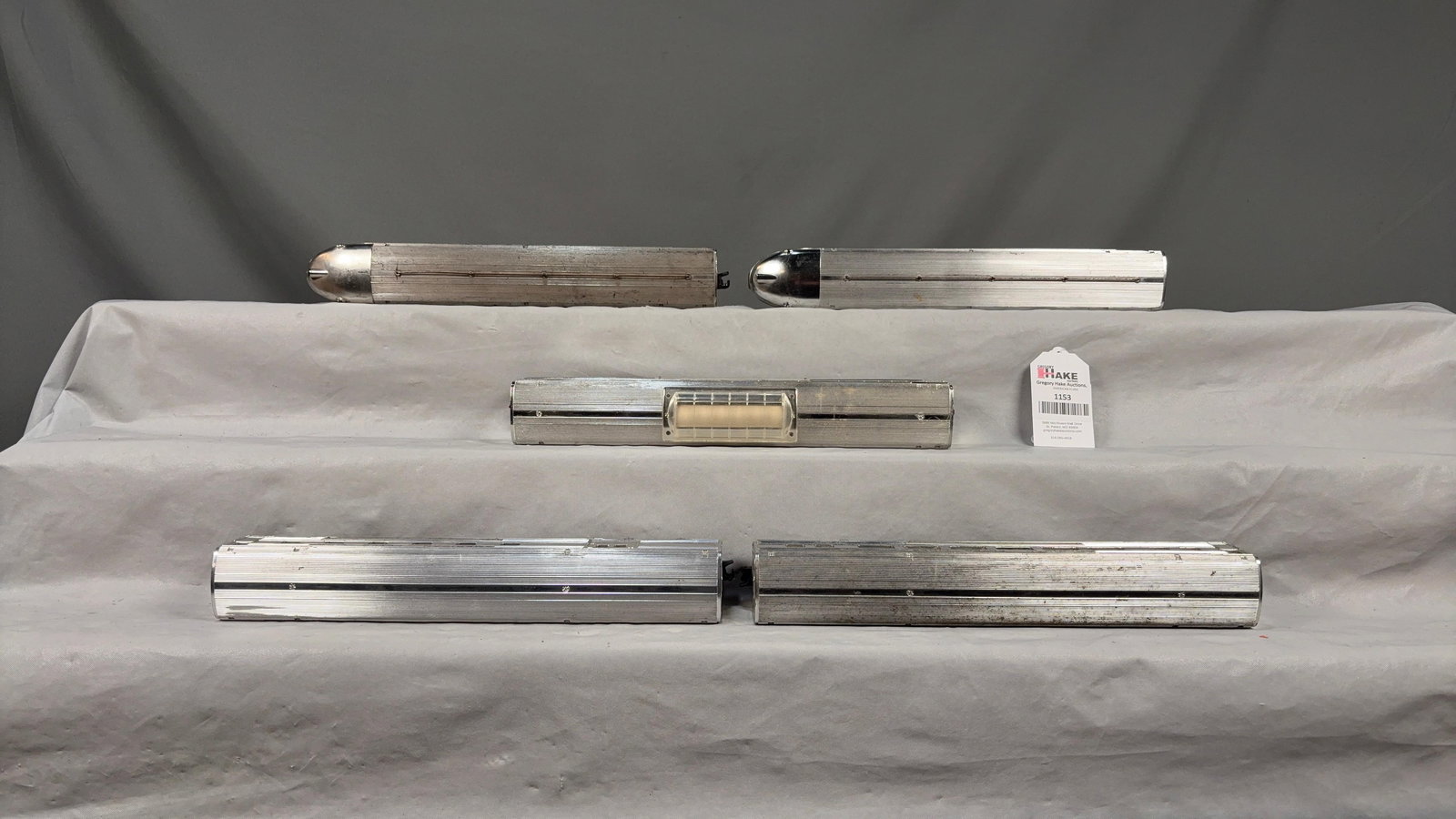 5 American Flyer Postwar Chrome Passenger Cars - 3