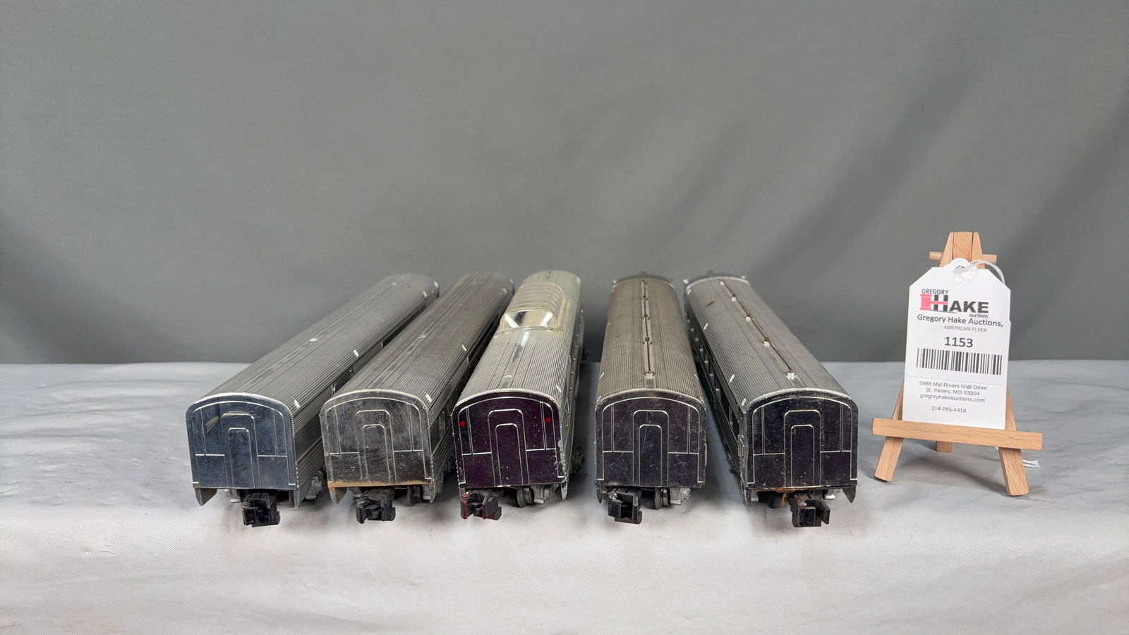 5 American Flyer Postwar Chrome Passenger Cars - 7