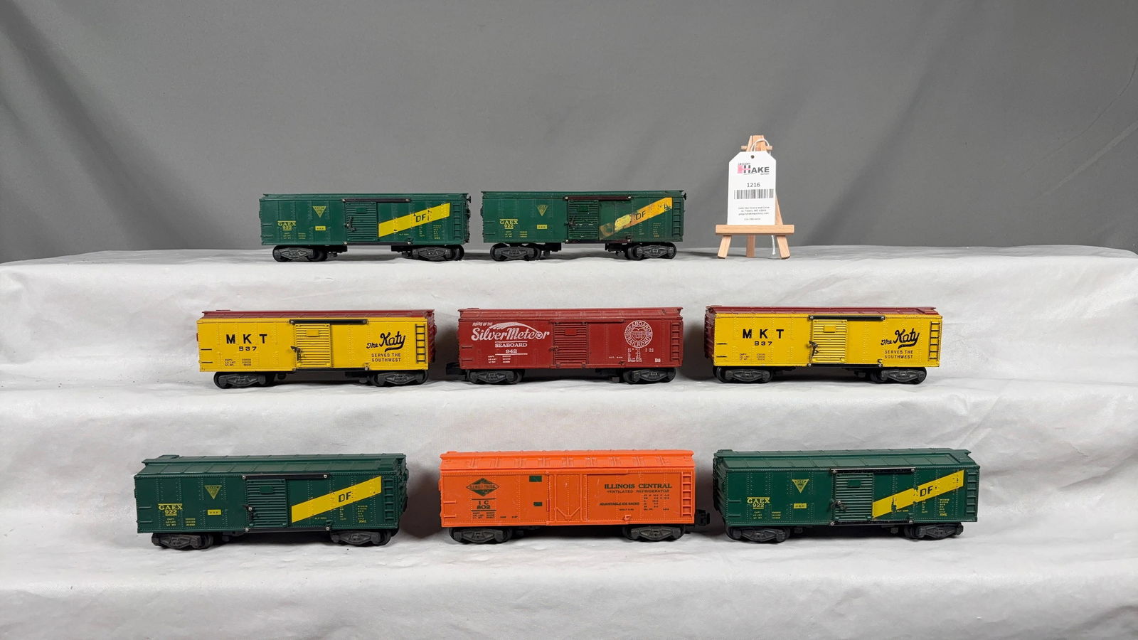 Large Lot of American Flyer Postwar Boxcars -937, 922, 942 and 802 (1 of 6)