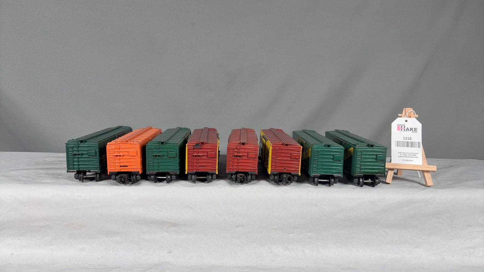 Large Lot of American Flyer Postwar Boxcars -937, 922, 942 and 802 - 5
