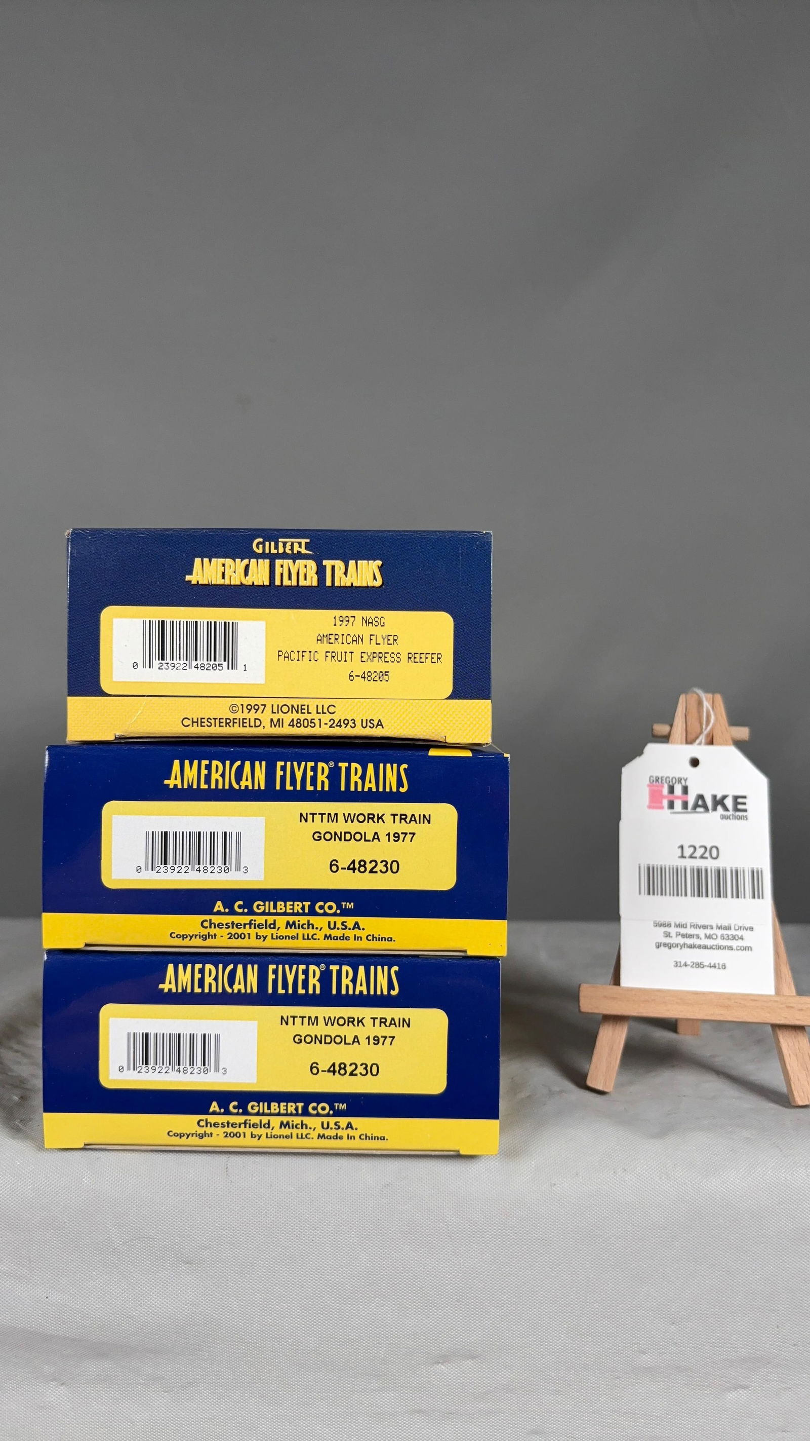 American Flyer 6-48205 Reefer, 6-48230 Gondola, 6-48230 w/ OB: American Flyer 6-48205 1997 NASG A/F Pacific Fruit Express Reefer, 6-48230, 6-48230 NTTM Work Train Gondola 1977 (Set of 2), C9Size11x5x8