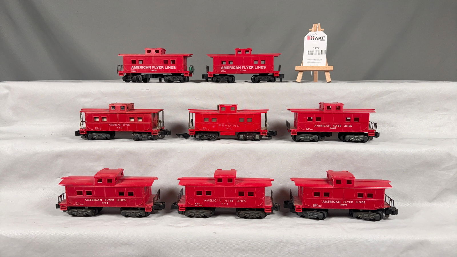 8 Various American Flyer Postwar Cabooses - 2