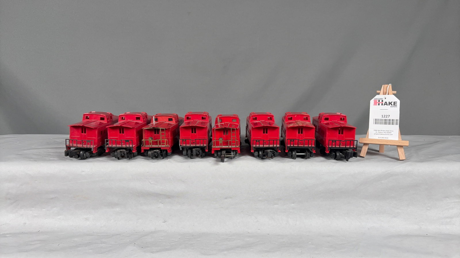 8 Various American Flyer Postwar Cabooses - 5