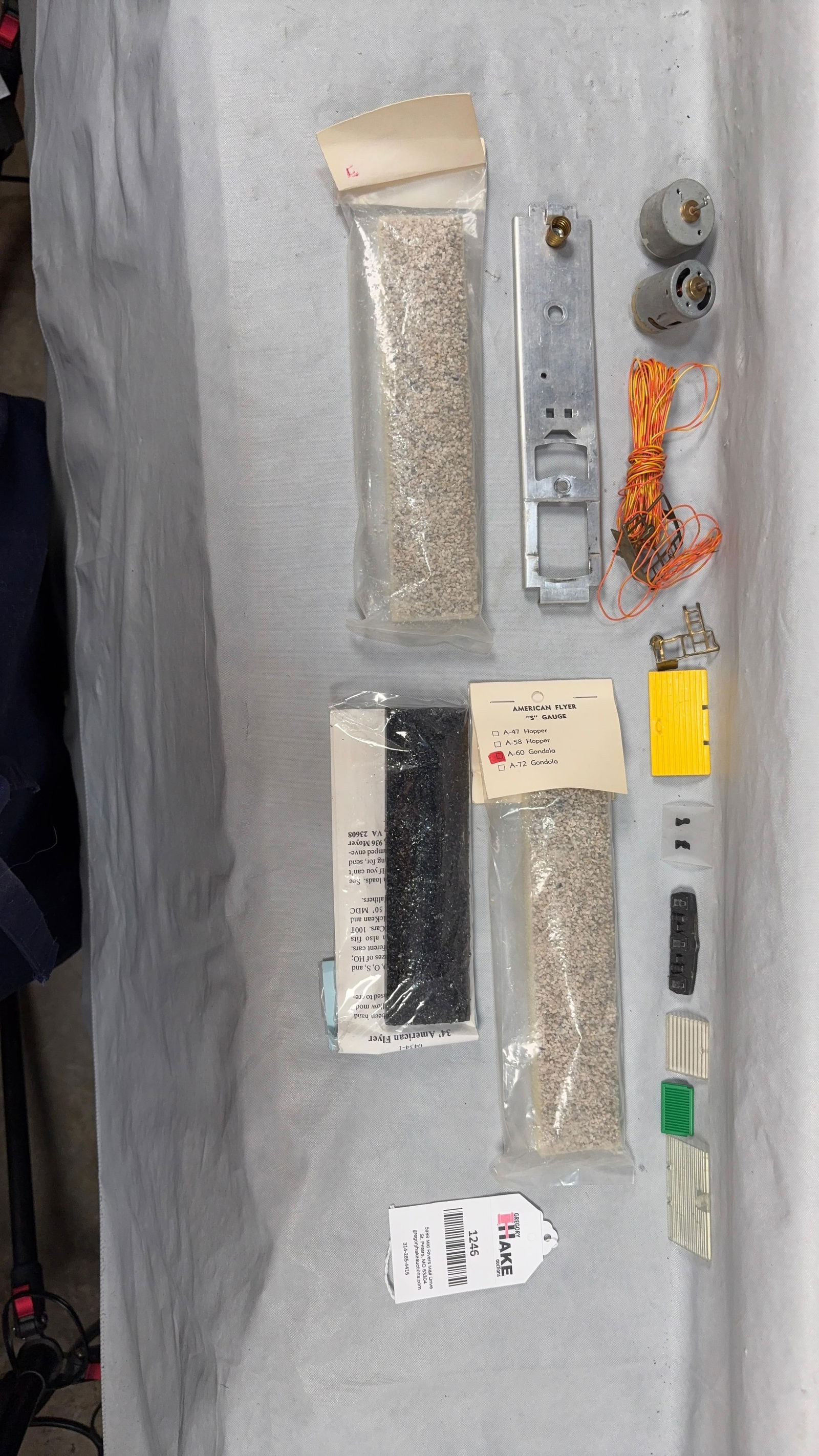 Lot of Various Parts/ Shells American Flyer, Marx & Other Makes - 2