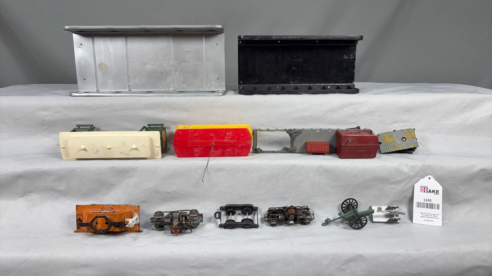 Lot of Various Parts/ Shells American Flyer, Marx & Other Makes - 4