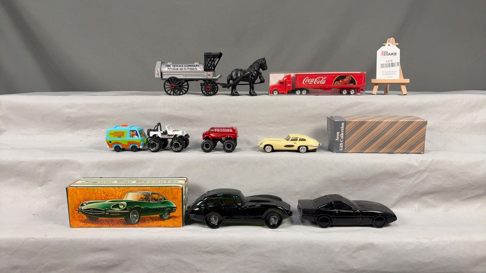 Box lot of Vehicles Includes Ideal & Avon: Box lot of Vehicles Includes Ideal & Avon. See photos for details.Size16x12x2
