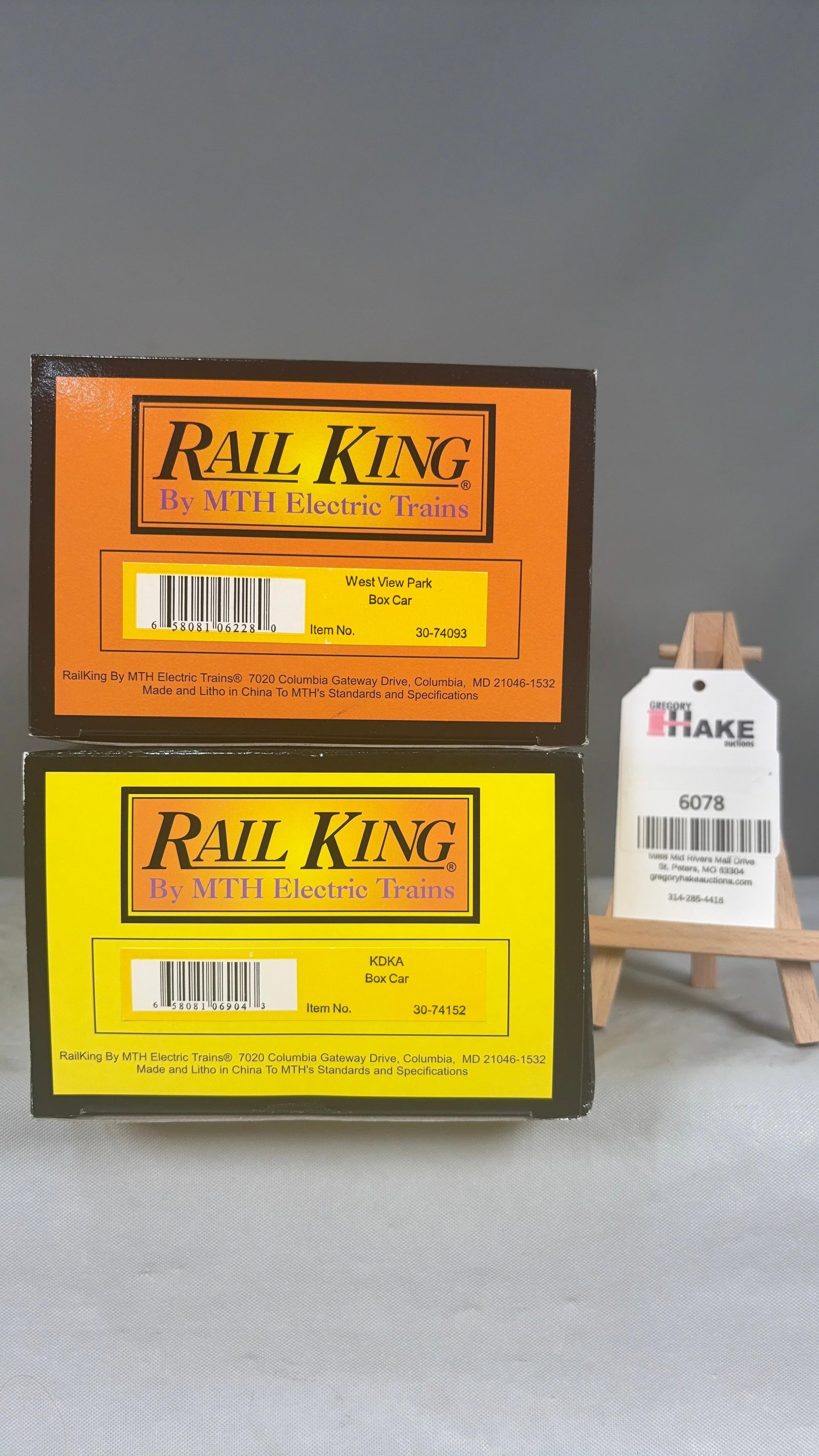 MTH Set of 2: West View Park Box Car 30-74093, KDKA Box Car 30-74152 w/OB (1 of 2)