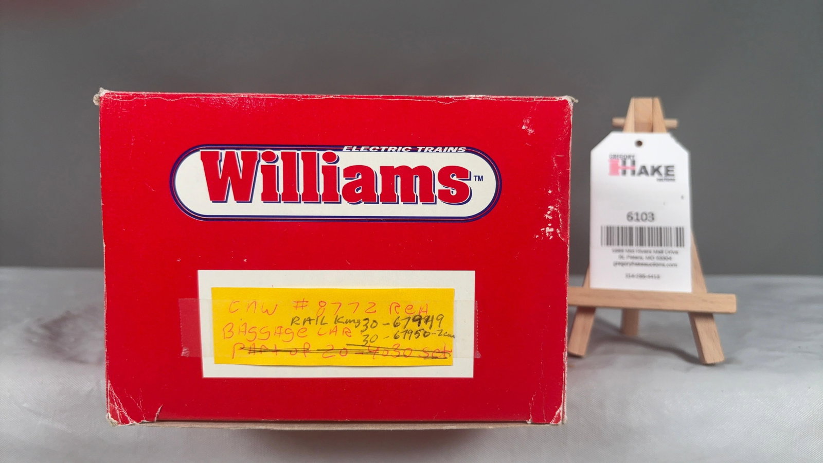 Williams Chicago and Northwestern Baggage Car #8772 (1 of 2)