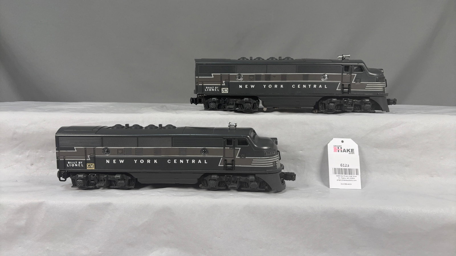 Lionel Postwar 2344 New York Central F3 AA Diesel Locomotives (1 of 6)