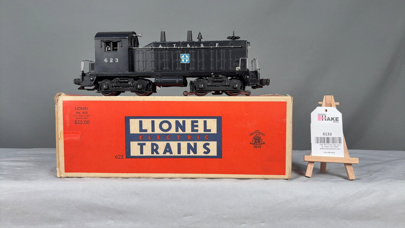 Lionel Postwar 623 Santa Fe Diesel Switcher w/OB (1 of 6)