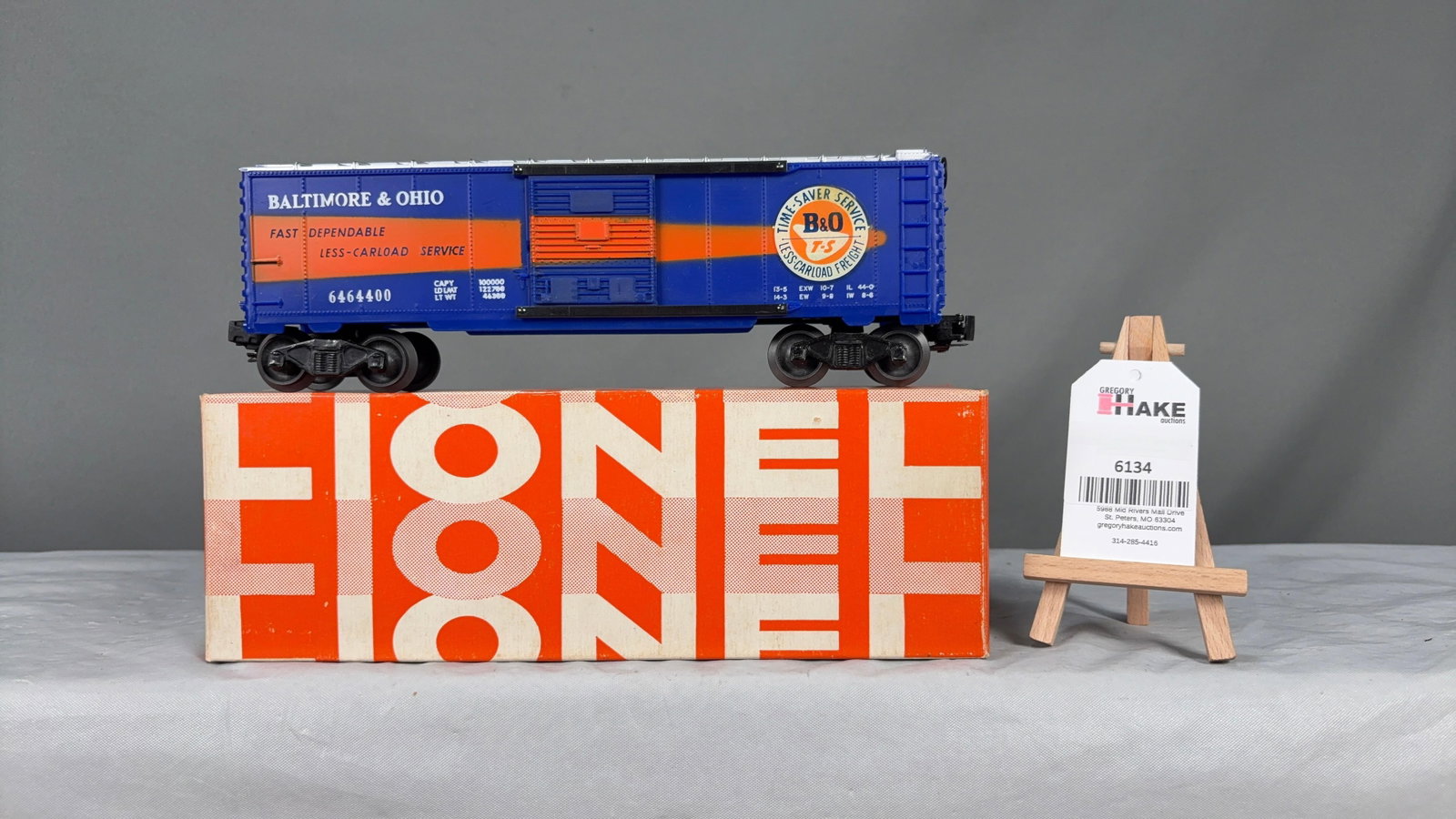 Lionel Postwar 6464-400 Baltimore & Ohio Boxcar with Hillside Box (1 of 6)