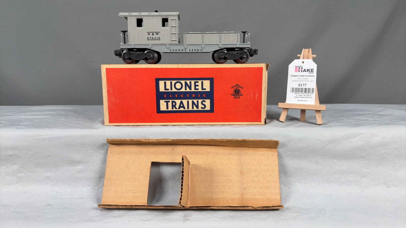 Lionel Postwar 6419-100 N and W Work Caboose w/OB (1 of 6)